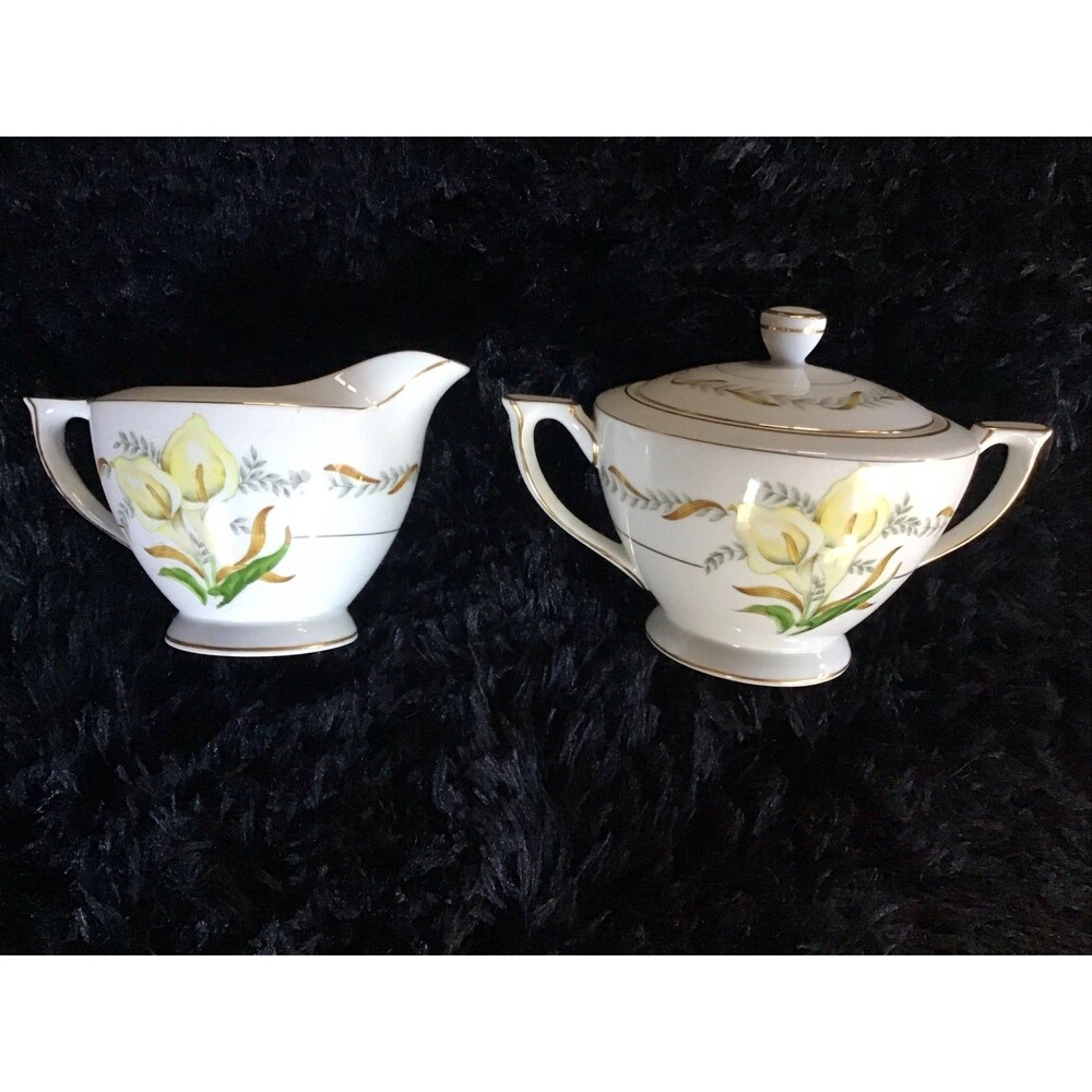 Aichi China Occupied Japan Creamer Sugar Bowl Yellow Calla Lilly Gold Trim Set 2